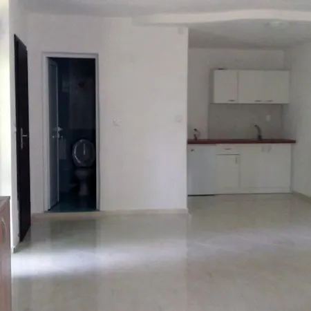 Gasthuis Apartment's Pita & Mare Kiten (Burgas)
