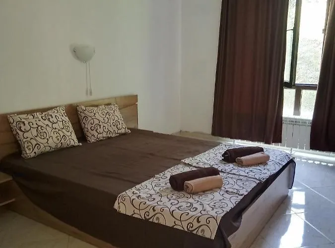 Apartment's Pita & Mare בית הארחה 3*