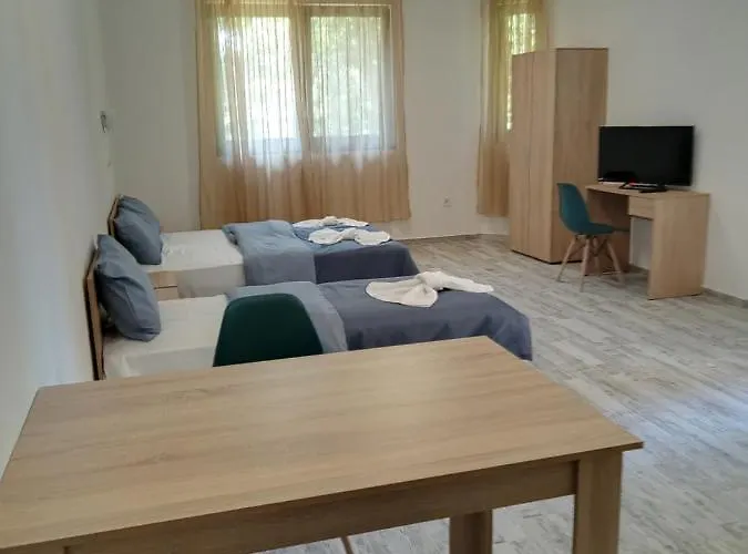 Apartment's Pita & Mare בית הארחה 3*