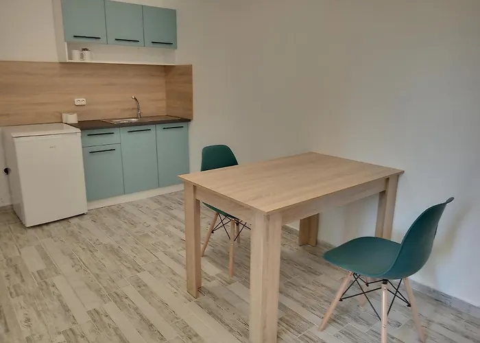 Apartment's Pita & Mare 3*