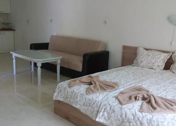 בית הארחה Apartment's Pita & Mare 3*