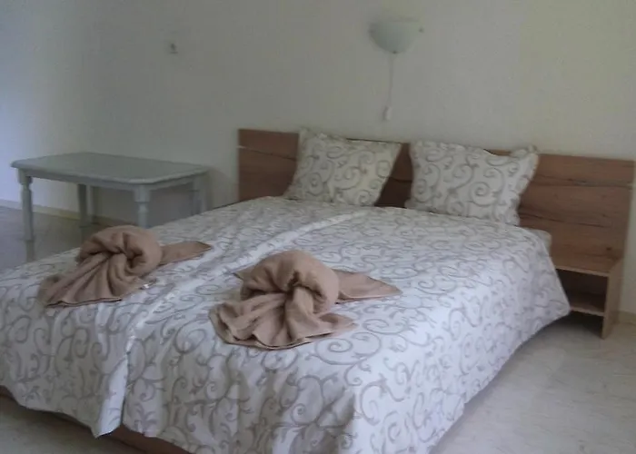 Πανσιόν Apartment's Pita & Mare 3*