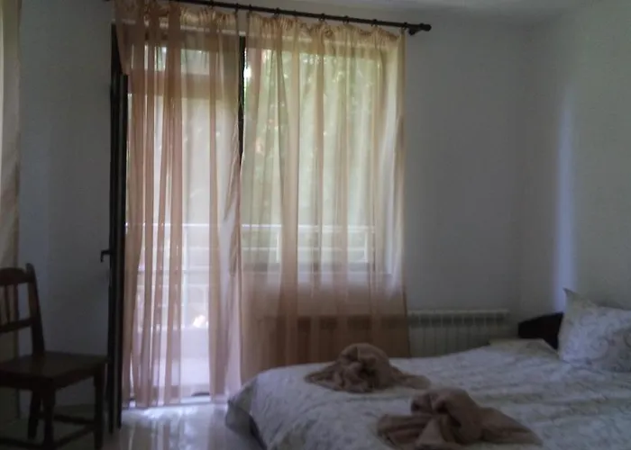 בית הארחה Apartment's Pita & Mare 3*