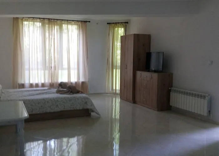 Πανσιόν Apartment's Pita & Mare Kiten (Burgas)