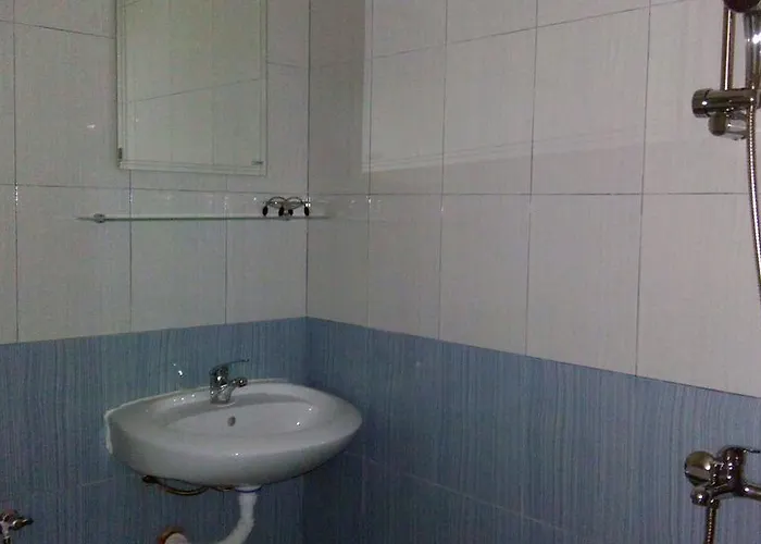 בית הארחה Apartment's Pita & Mare 3*