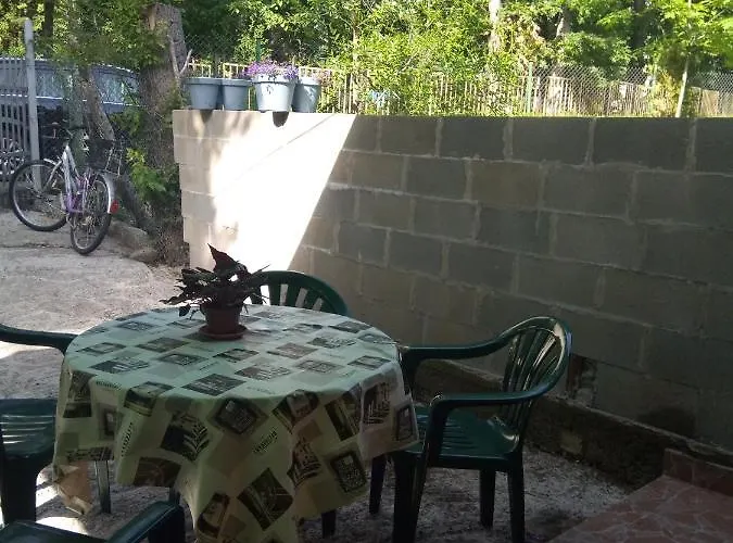 Apartment's Pita & Mare בית הארחה